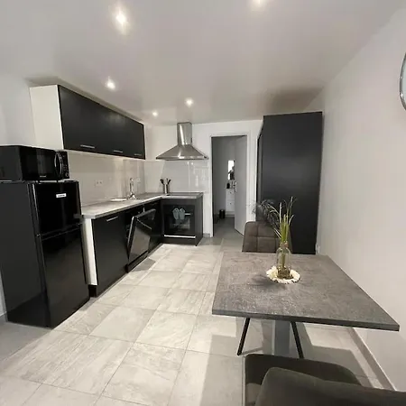 Grand Studio Au Rdc Dans Residence, Clim, Terrasse Martigues Extérieur photo